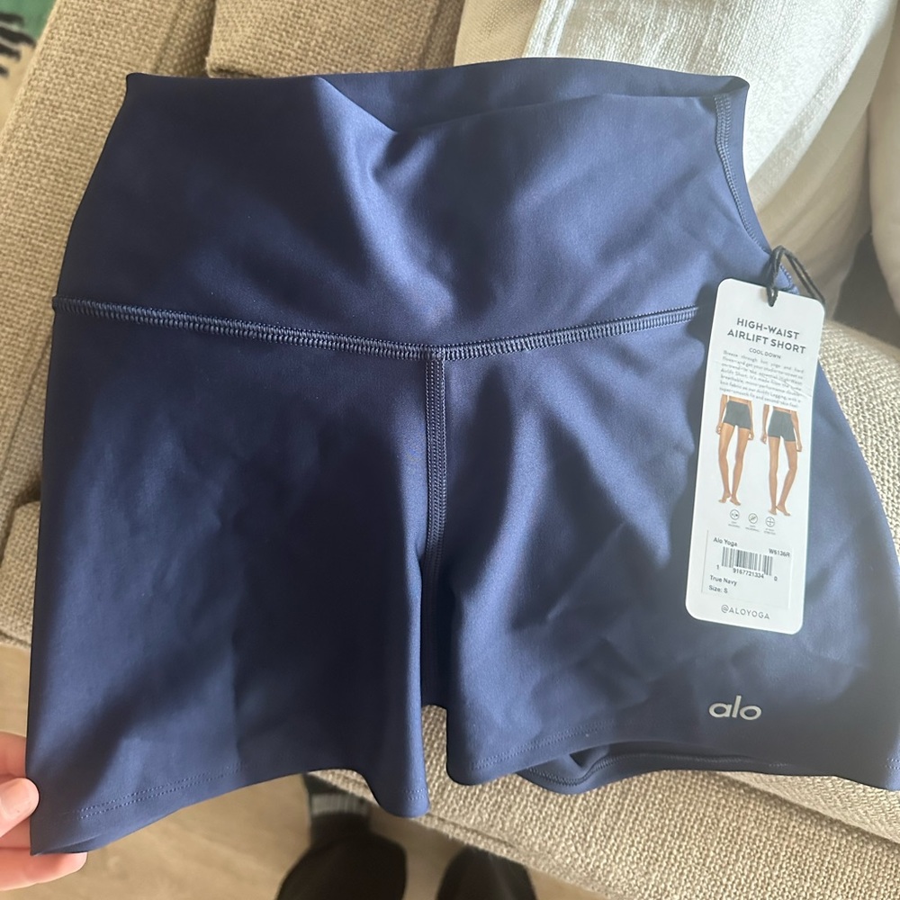 High waist, airlift short